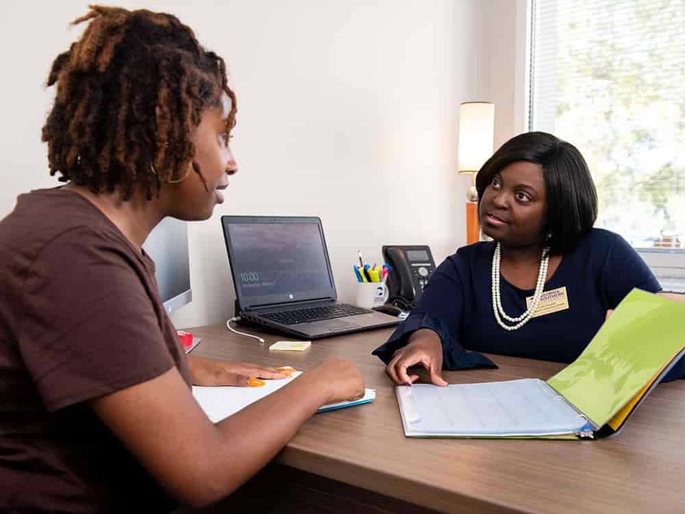 Admission Counselor meeting with a Georgia southern student.