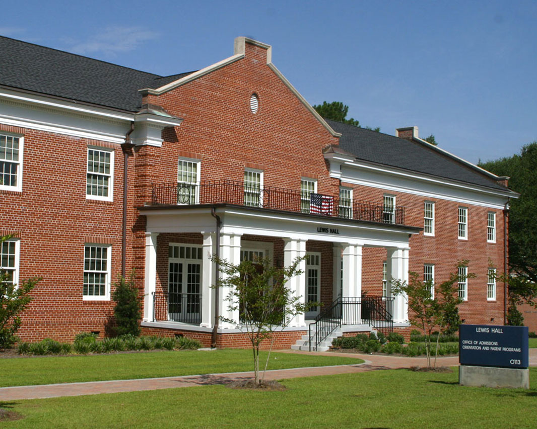 Georgia Southern Admissions building Lewis Hall.