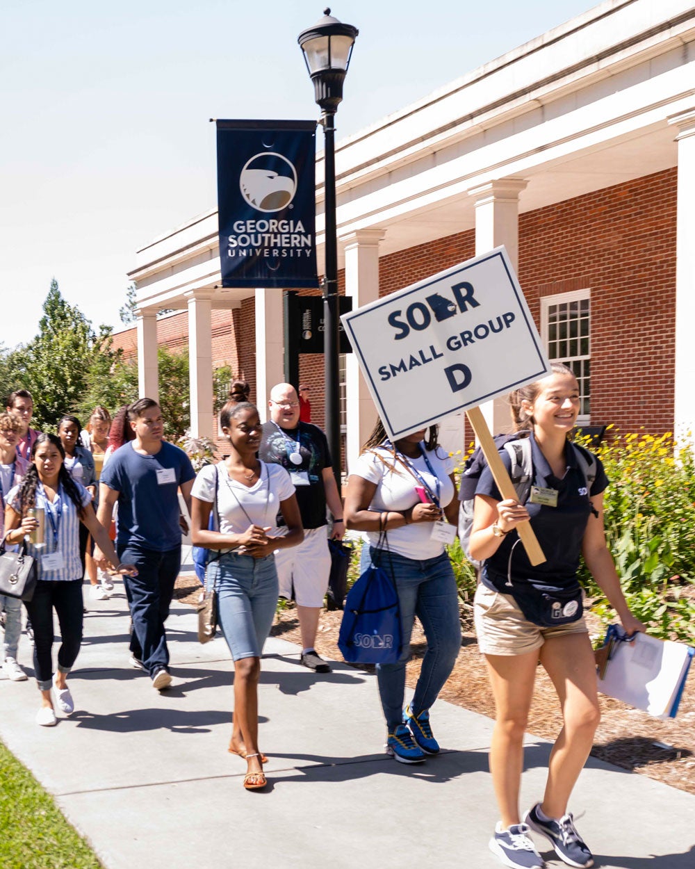 SOAR orientation group touring campus.