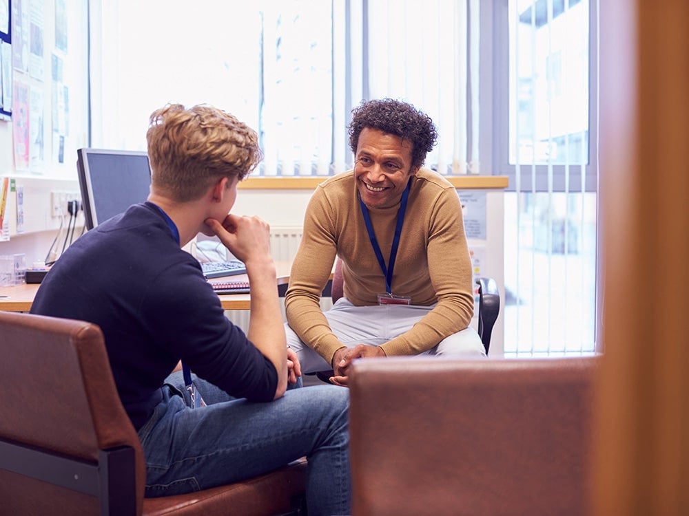 A Georgia Southern M.Ed. in Clinical Mental Health Counseling student meets with their advisor to discuss their internship